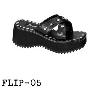 Demonia Flip-05 Black 2.5” Platform Vegan Leather Sandals with Skull Studs Sz 8